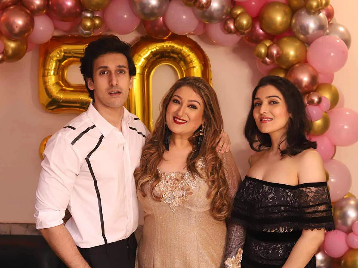 govinda wife sunita ahuja birthday 11623848172