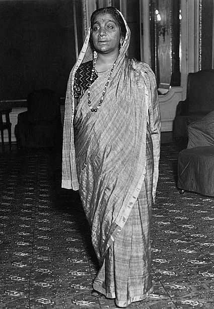 101 Sarojini Naidu Photos High Res Pictures
