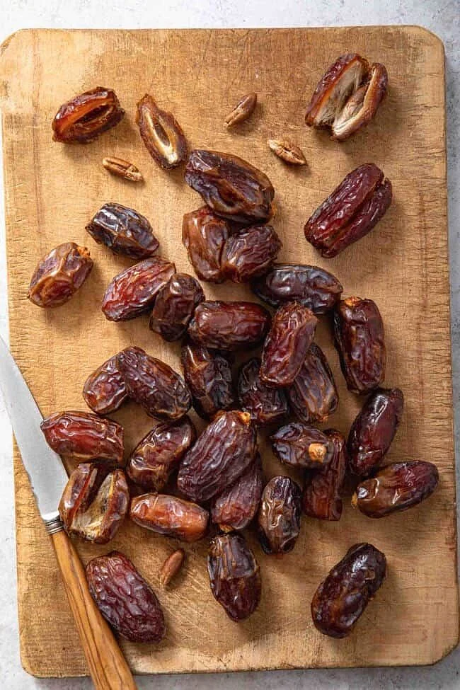 dates 6
