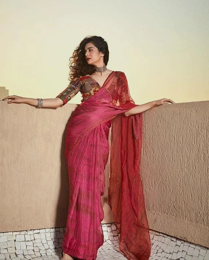 mithila palkar saree