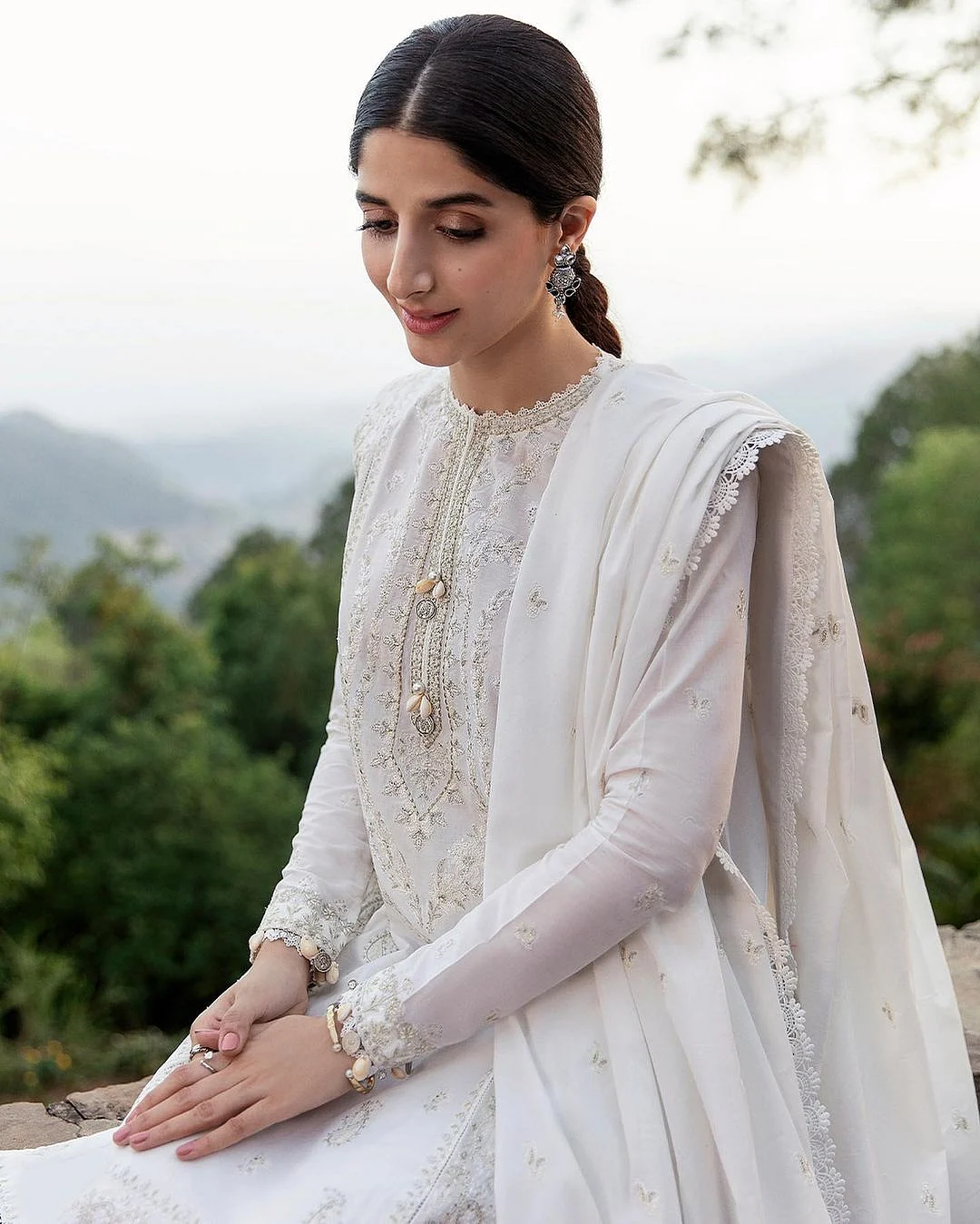 mawra hocane suit 5