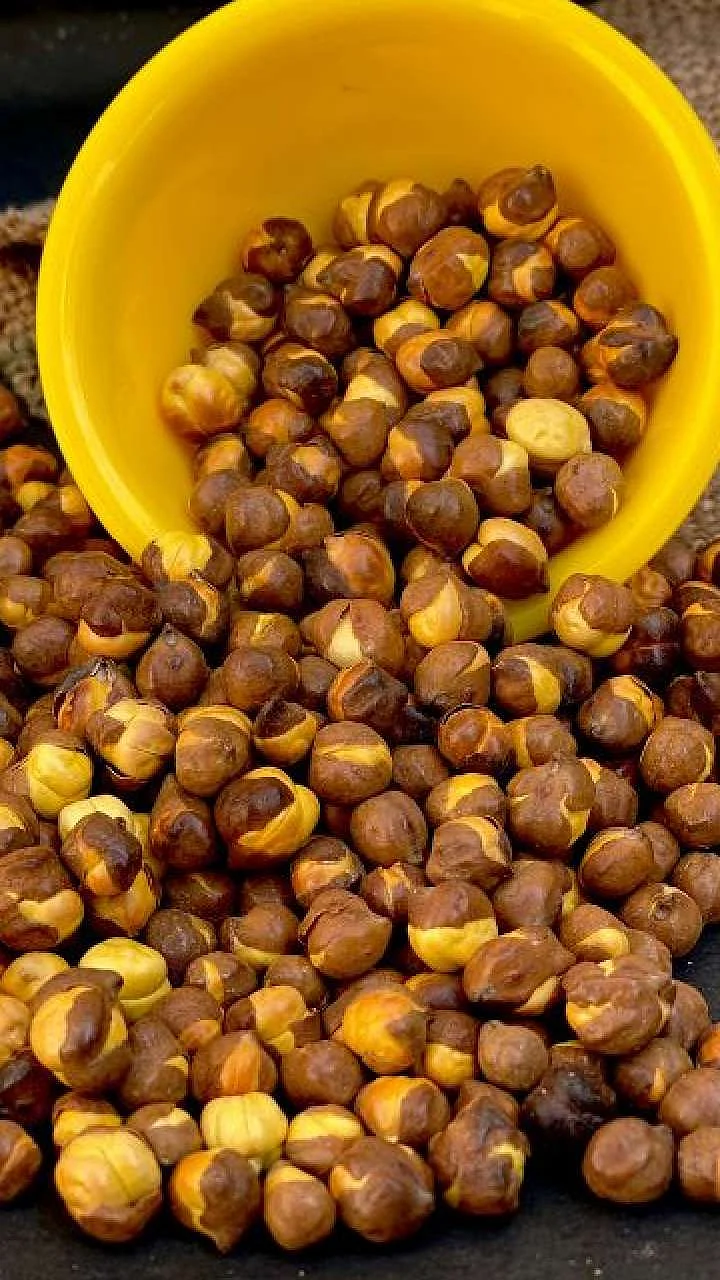 Jaggery and Gram 6