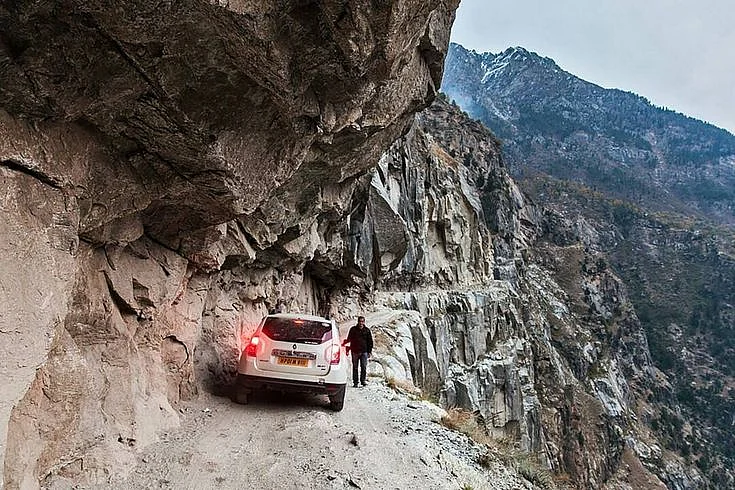 Location killar kishtwar road world deadliest road Himachal Pardesh himalyantrekking himalyans indiantrekking himanchl rivers…