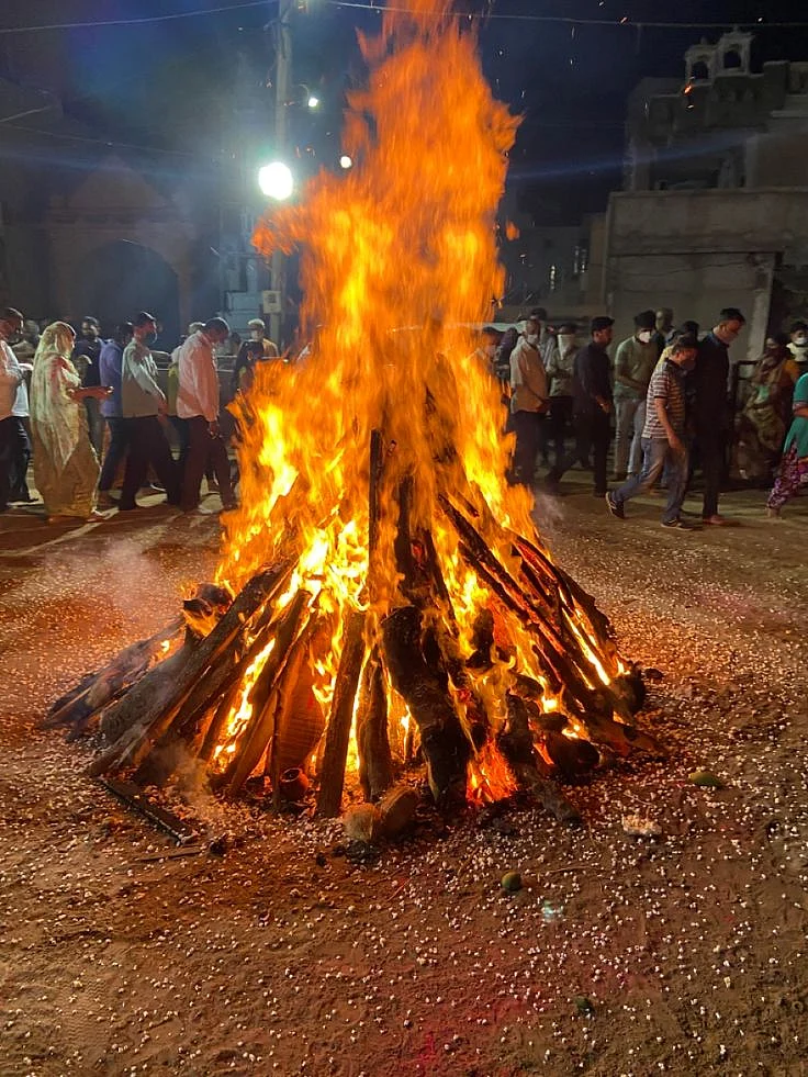 holika dahan