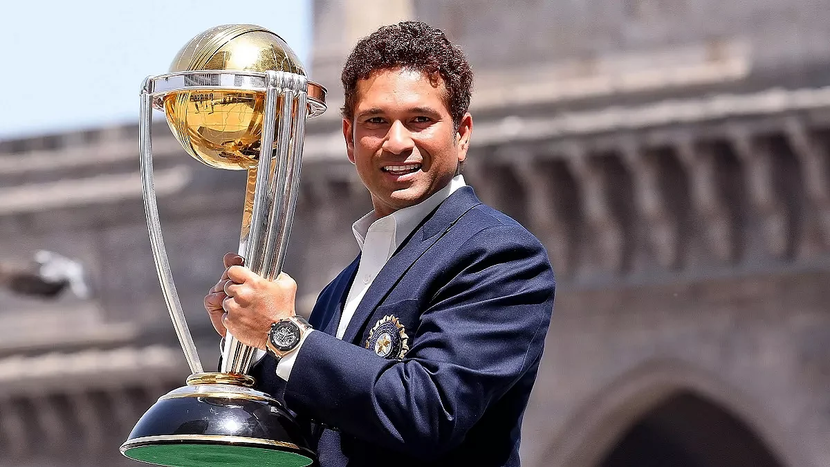 23 04 2023 sachin world cup trophy 23393532