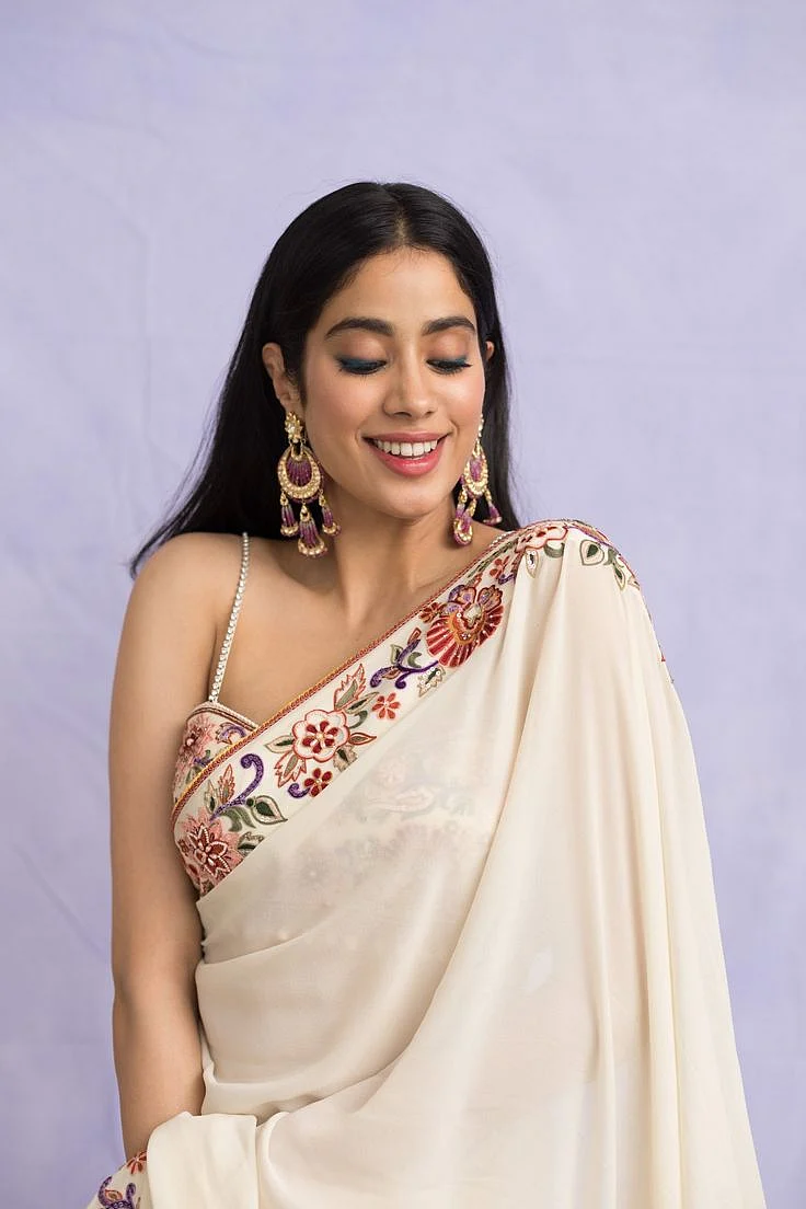 Janhvi Kapoor Saree 9