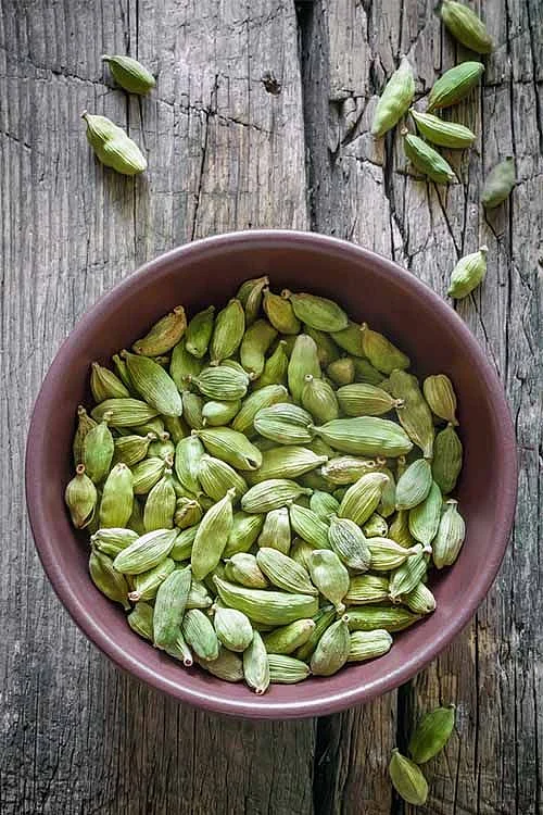 cardamom3