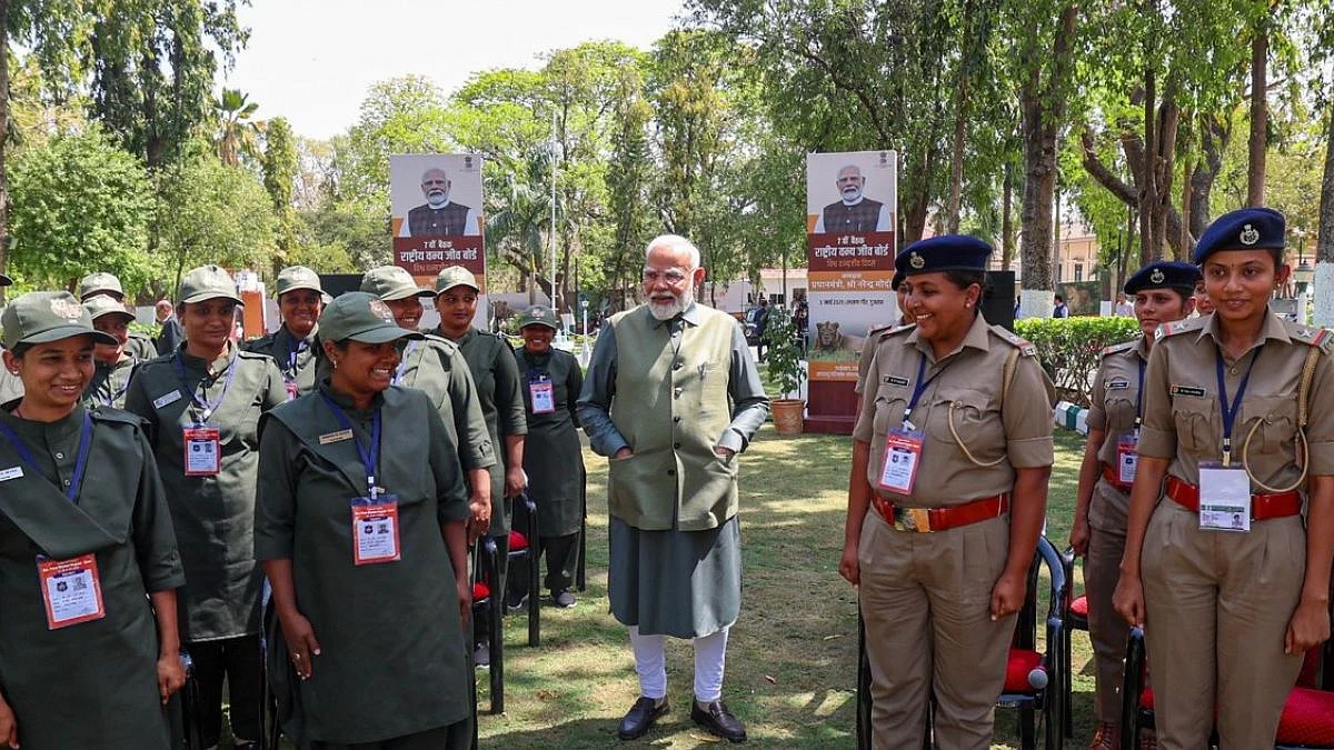 PM Modi Gujarat Visit 1
