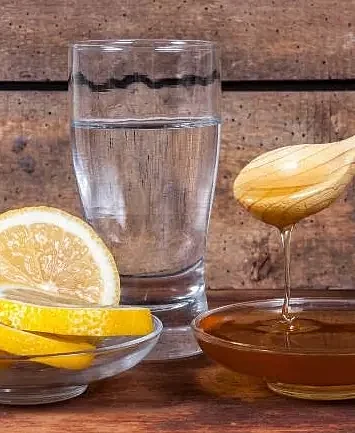 Lemon and honey water