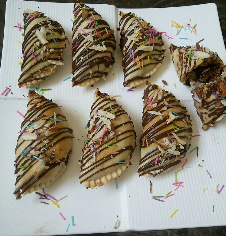 Gujhiya 3