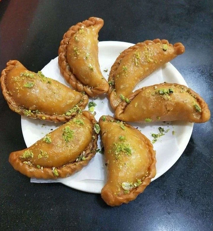 Gujhiya 2