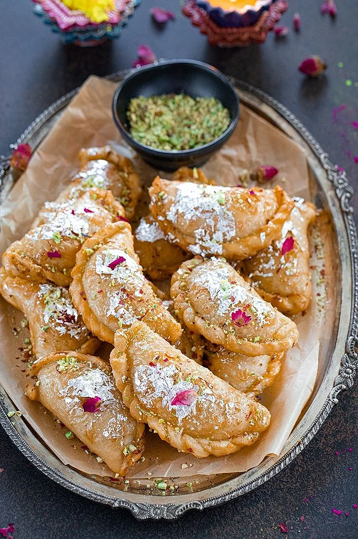 Gujhiya 4