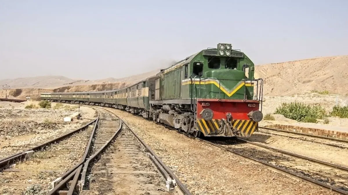 orqlfh6gpakistan train