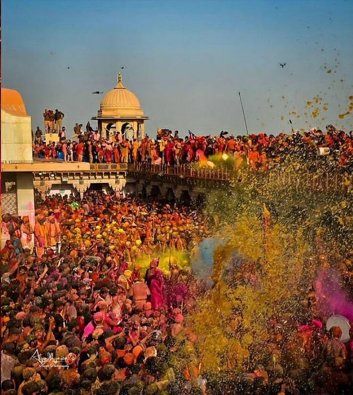 happy Holi with colours vrindavan Holi