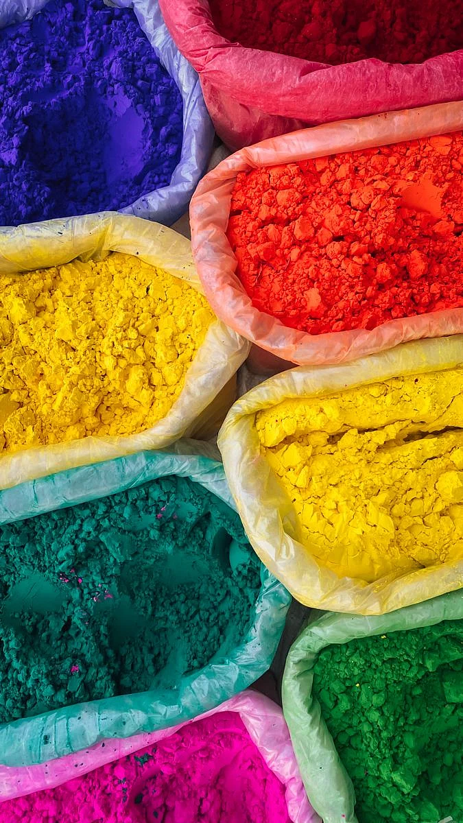 holi colors