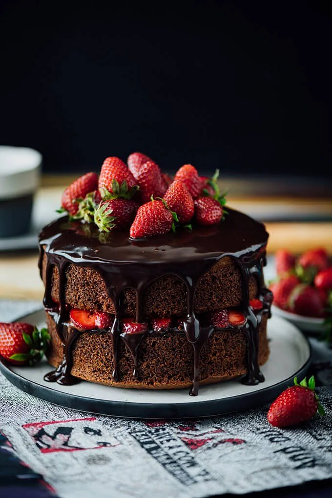 Chocolate Strawberry Cake
