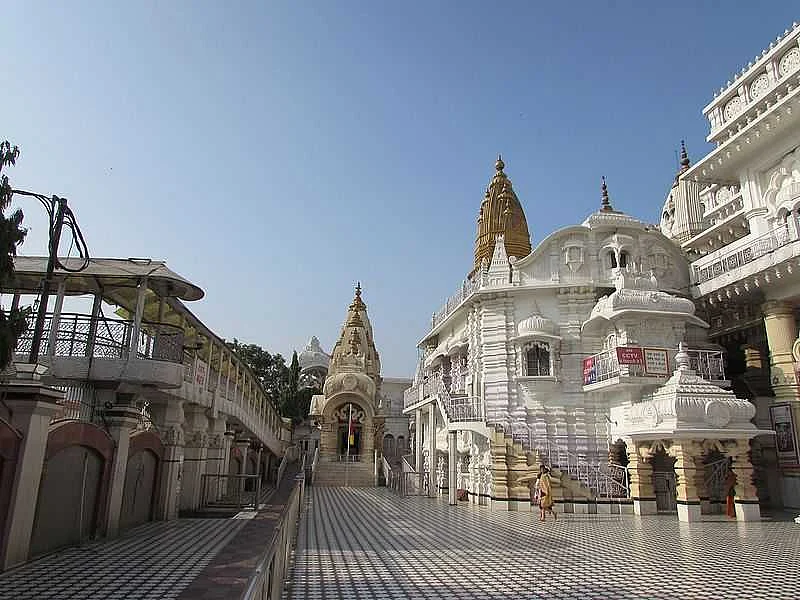 Chhatarpur Temple