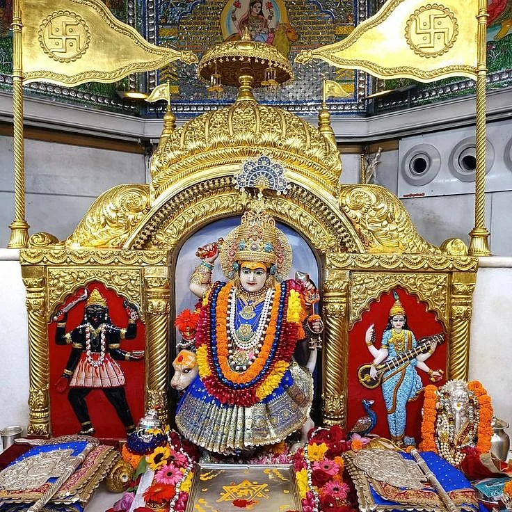 Jhandewalan Temple