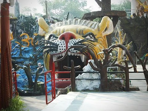 gufa mandir