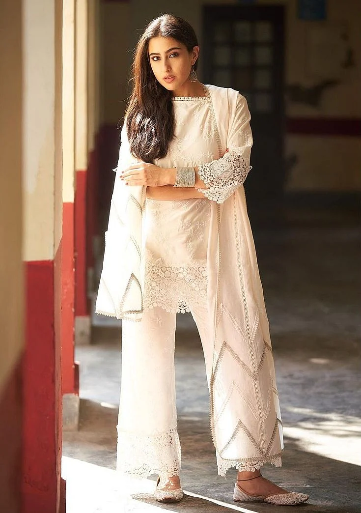 sara ali khan 2
