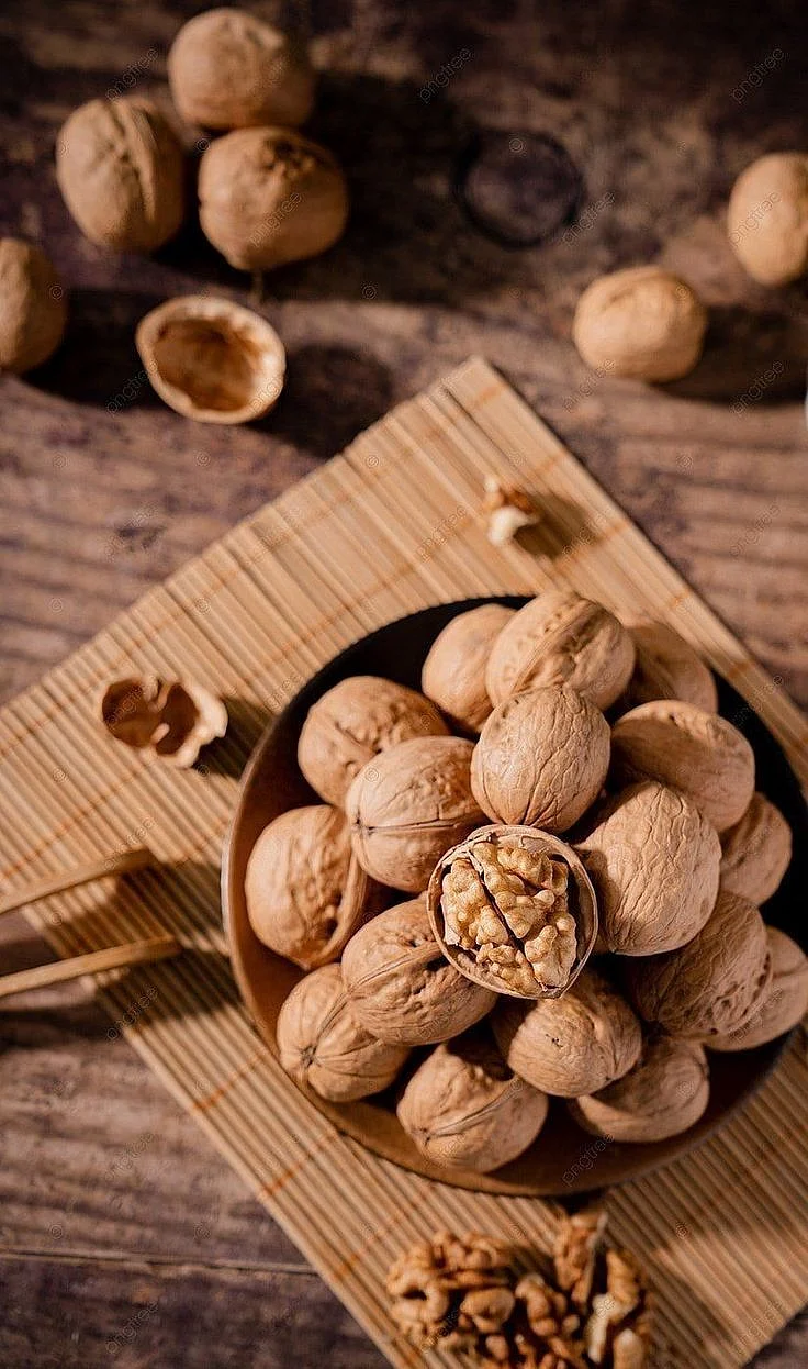 walnut.9