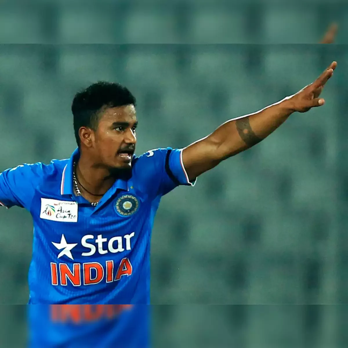 team and dhoni helped me to calm my nerves says pawan negi