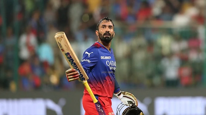 dinesh karthik 152343649