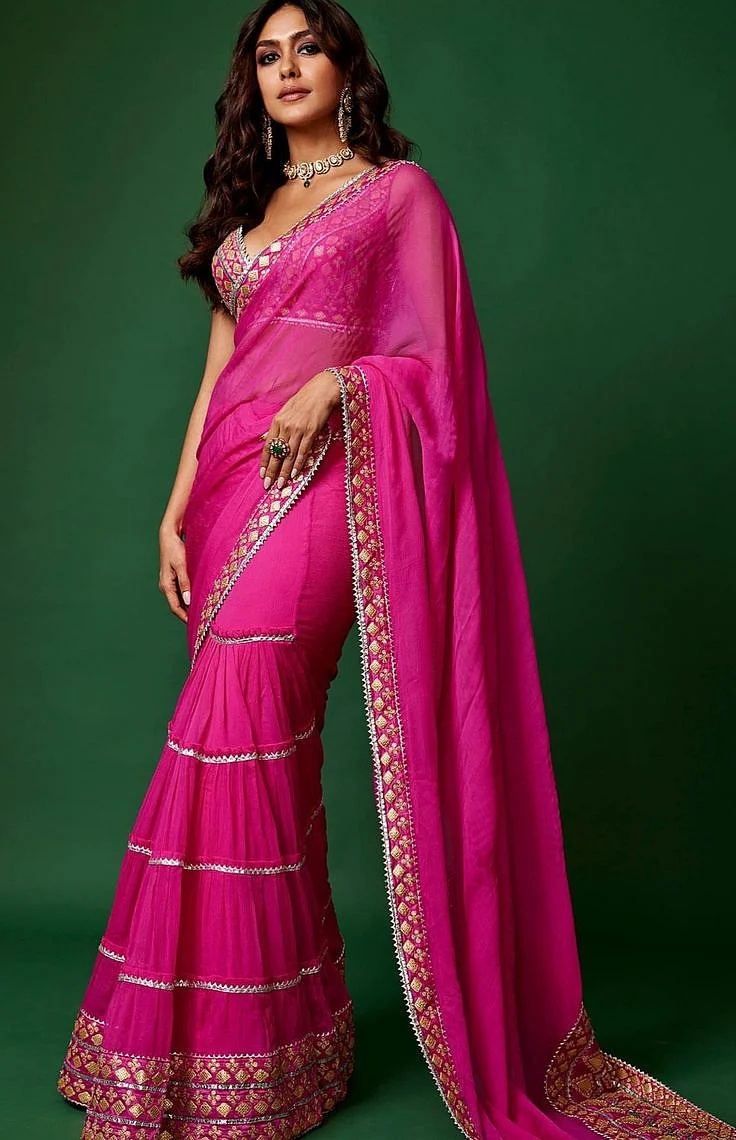 Mrunal Thakur 6