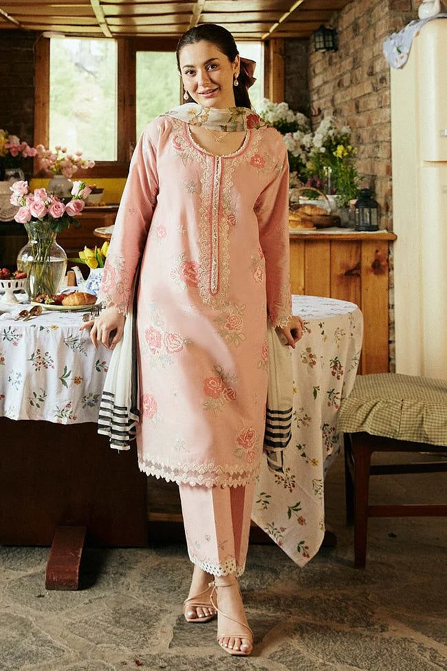 Hania Amir 1
