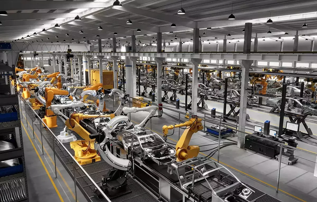 mahindra inaugurates ev manufacturing facility in chakan plant with advanced technology