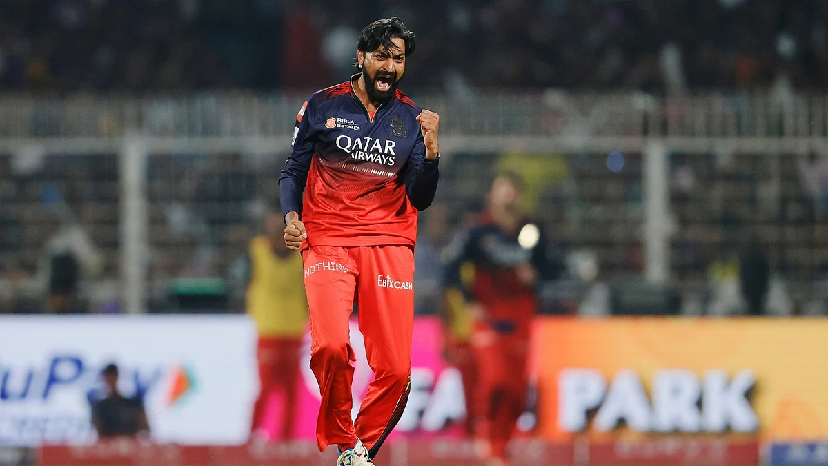 Krunal Pandya Purple Cap KKR vs RCB IPL 2025 Sportzpics Feature 2025 03 7b2a9ea1e7f068ff2e838a76effd749d