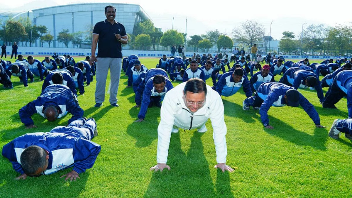 CM Dhami Push Ups