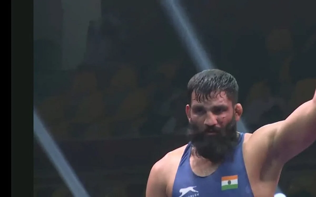 sunil kumar wins bronze in greco roman 87 kg division at senior asian wrestling championship 2025 in amman jordan on tuesday photo credit wfi in hindi