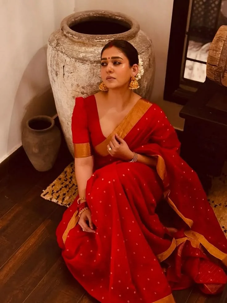 red saree 1
