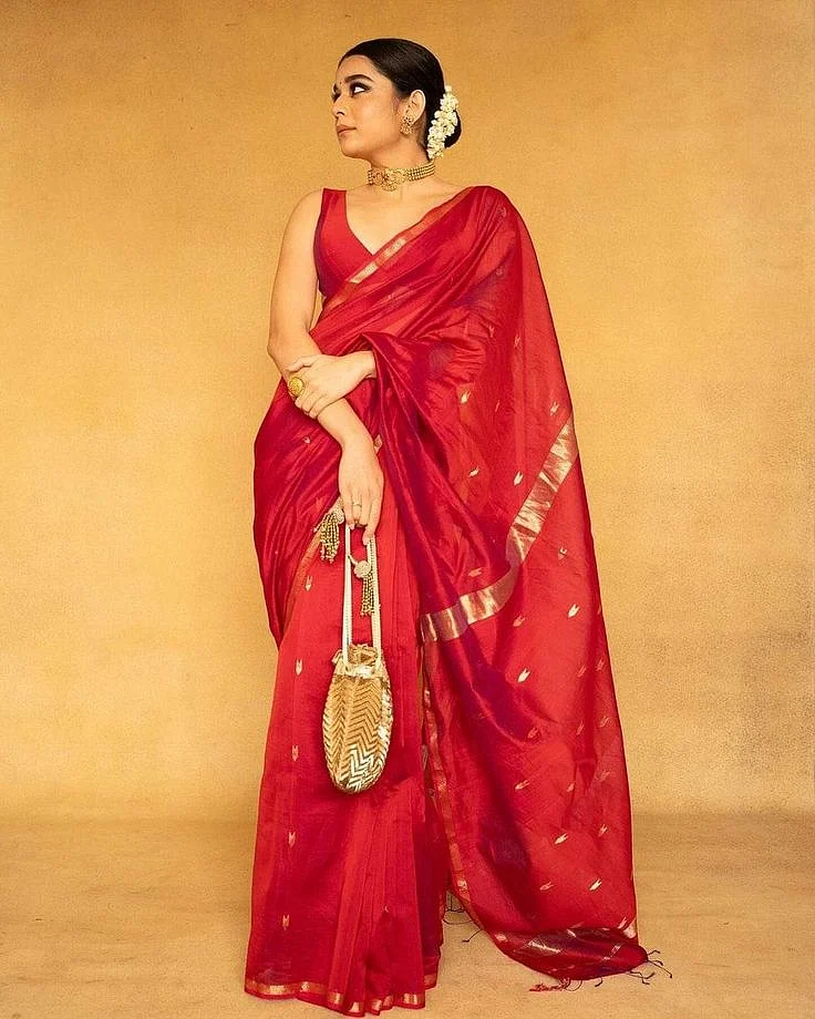 red saree