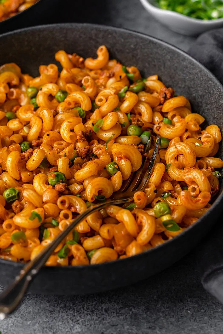 Vietnamese Stir Fried Macaroni with Beef Nui Xao Bo