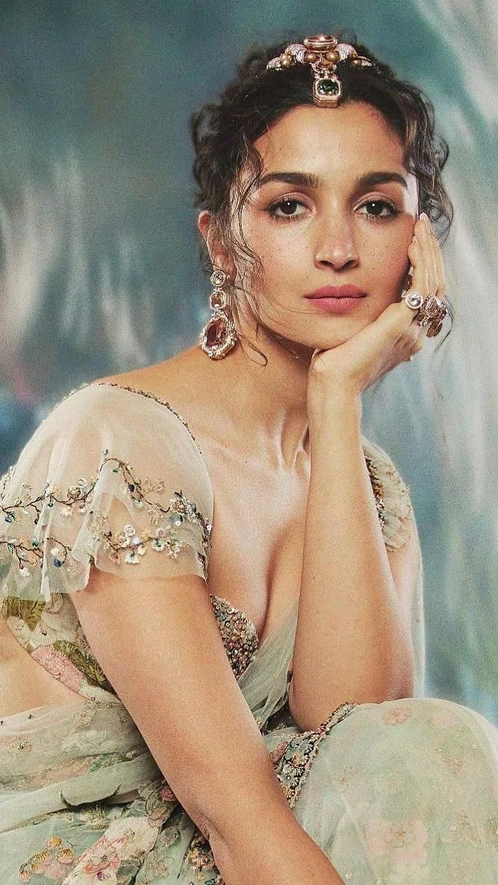 Alia Bhatt Makeup Look from Met Gala 2024