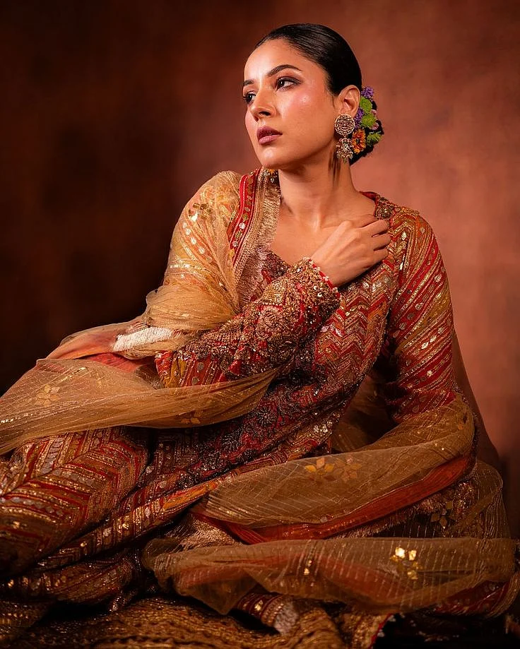 SHEHNAAZ GILL STUNS IN HER LATEST ETHNIC LOOK♥️♥️⭐💫