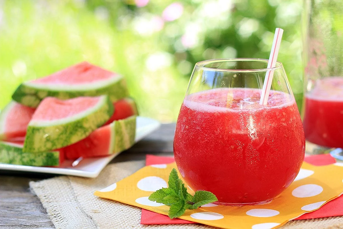 watermelon juice shutterstock285112223