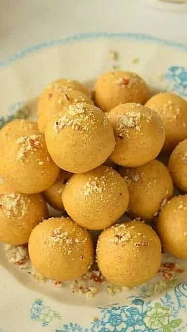 Gram flour Laddu
