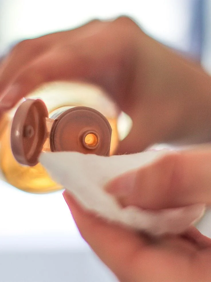 The best way to apply toner in your skincare regimen