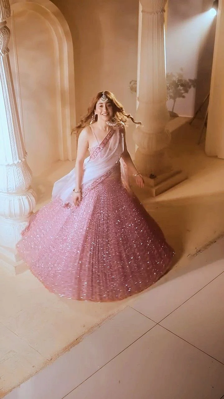 shivangi joshi