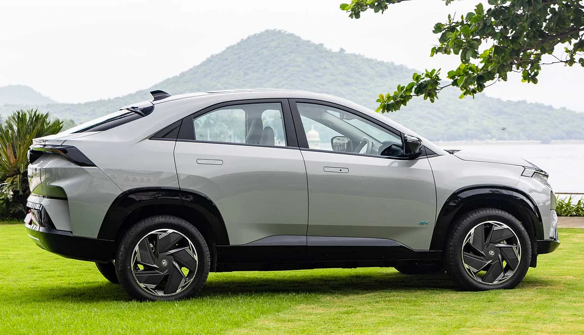 tata curvv EV 13