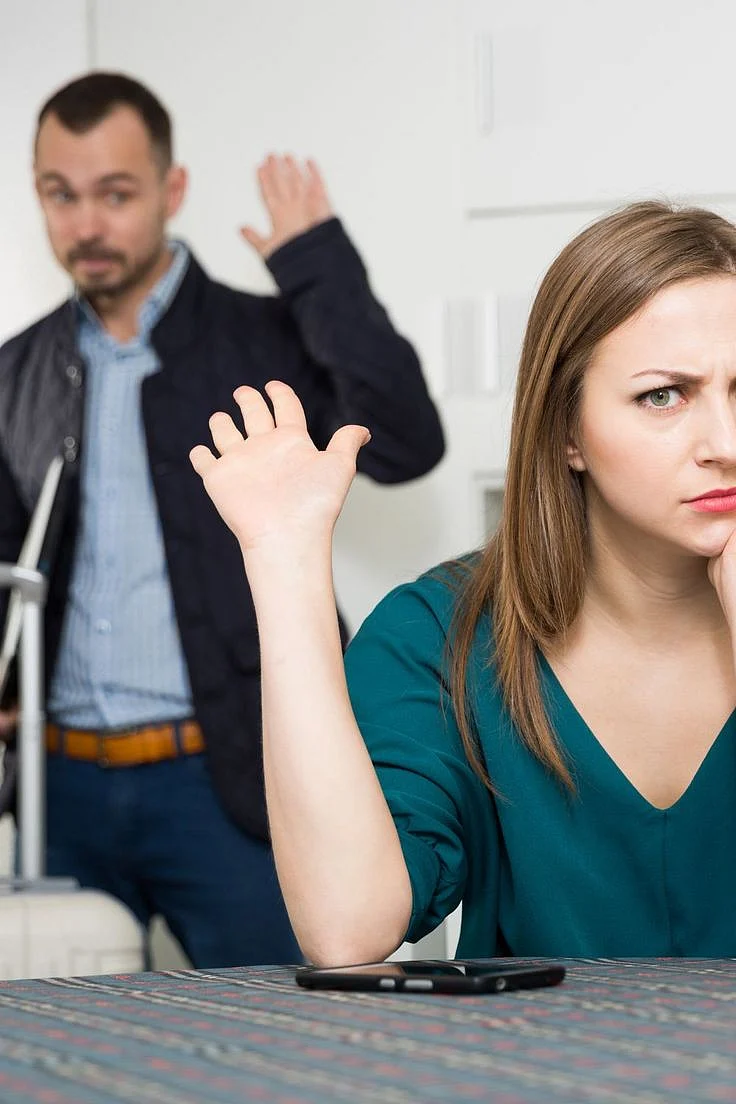 10 Signs Your Husband Is Planning To Leave You Dont Be Blindsided