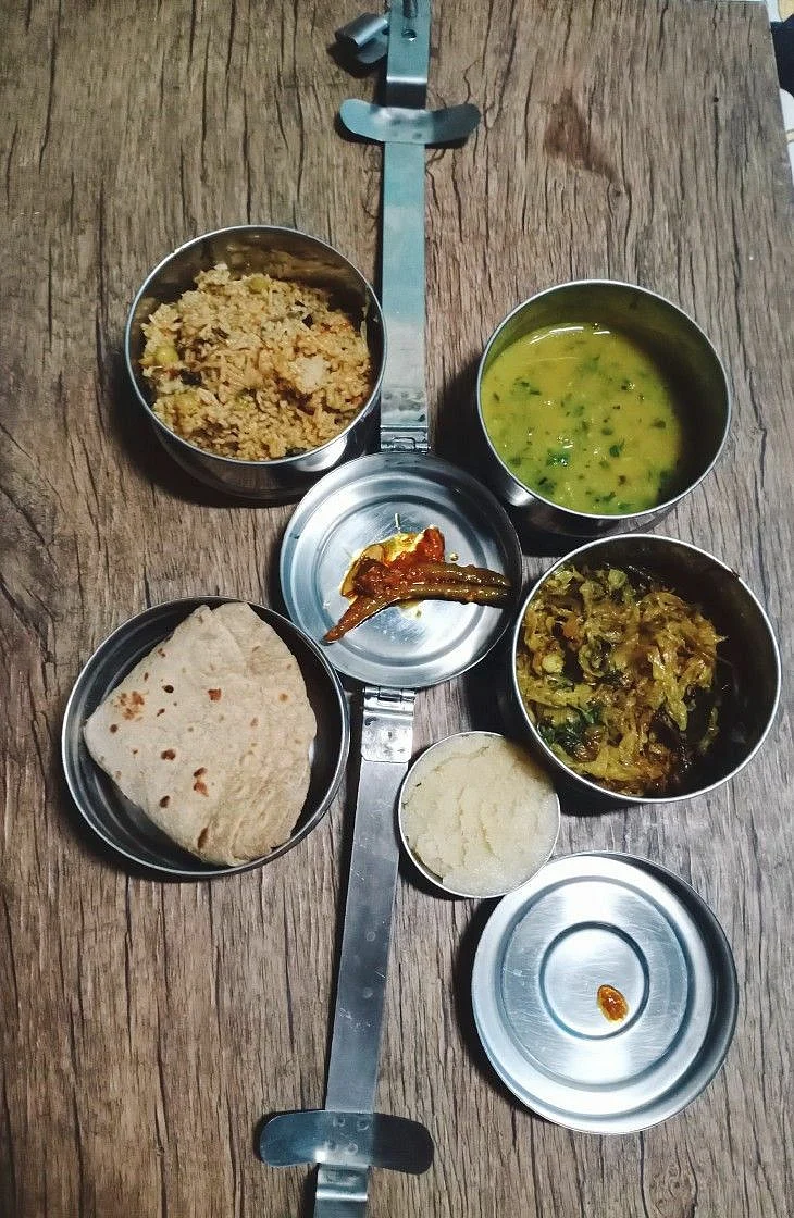tiffin. 2