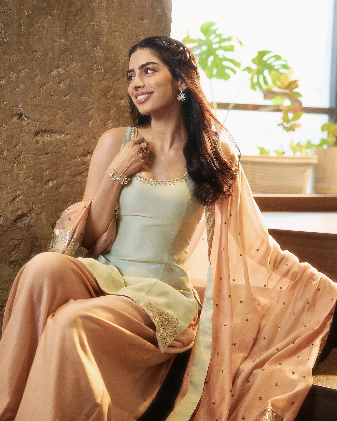 Khushi Kapoor Suit Look ❤KhushiKapoor bollywood actress trending actress photoshoot