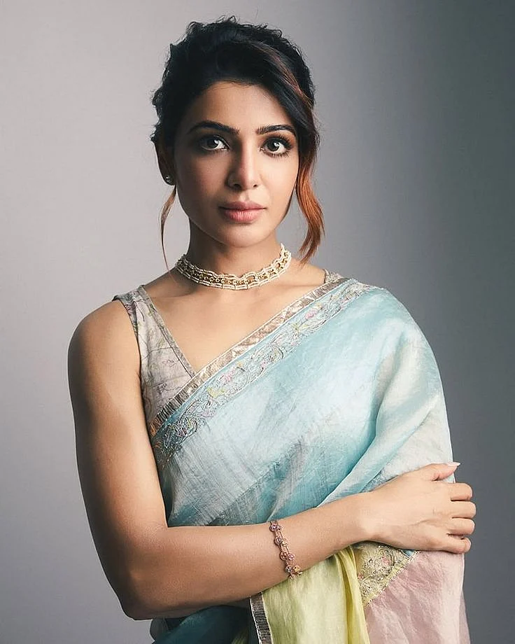 Actress Samantha Ruth looks gorgeous in floaty floral Saree