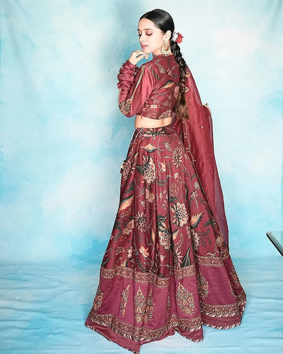 Nitanshi Goel Ethnic Looks