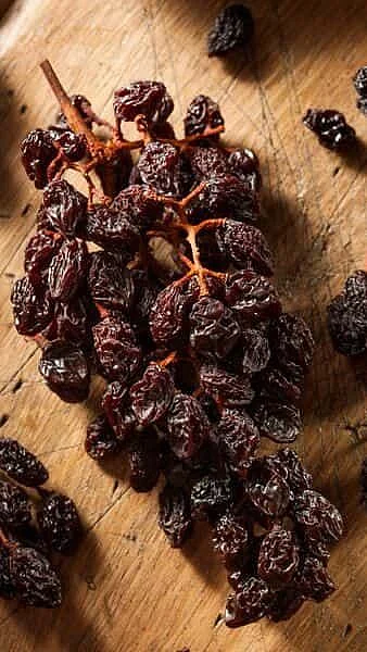 Black Raisins 3