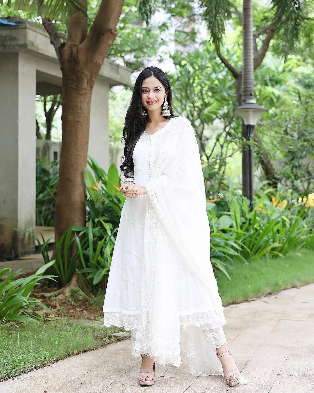 Nitanshi Goel Ethnic Looks